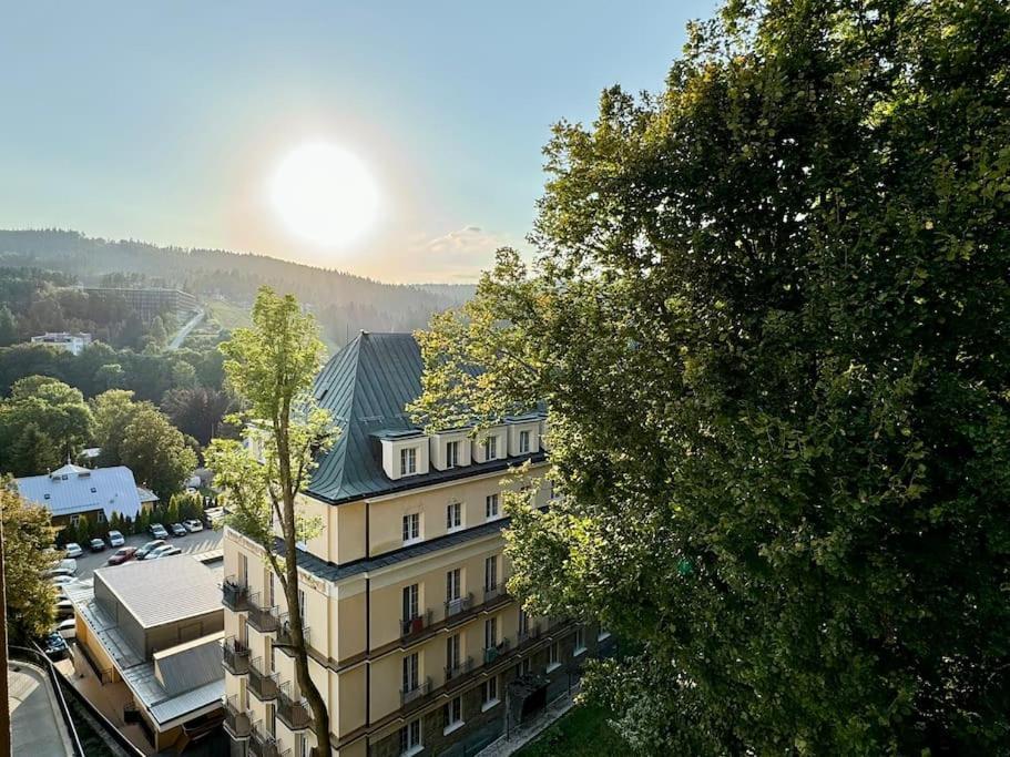 Art & Sunski Studio Z Garazem Podziemnym Krynica-Zdrój Exteriér fotografie
